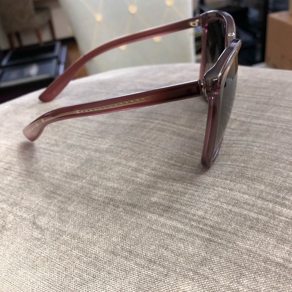 Bottega Veneta Sunglasses - Picture 6 of 8